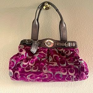 Medium size like new Coach bag